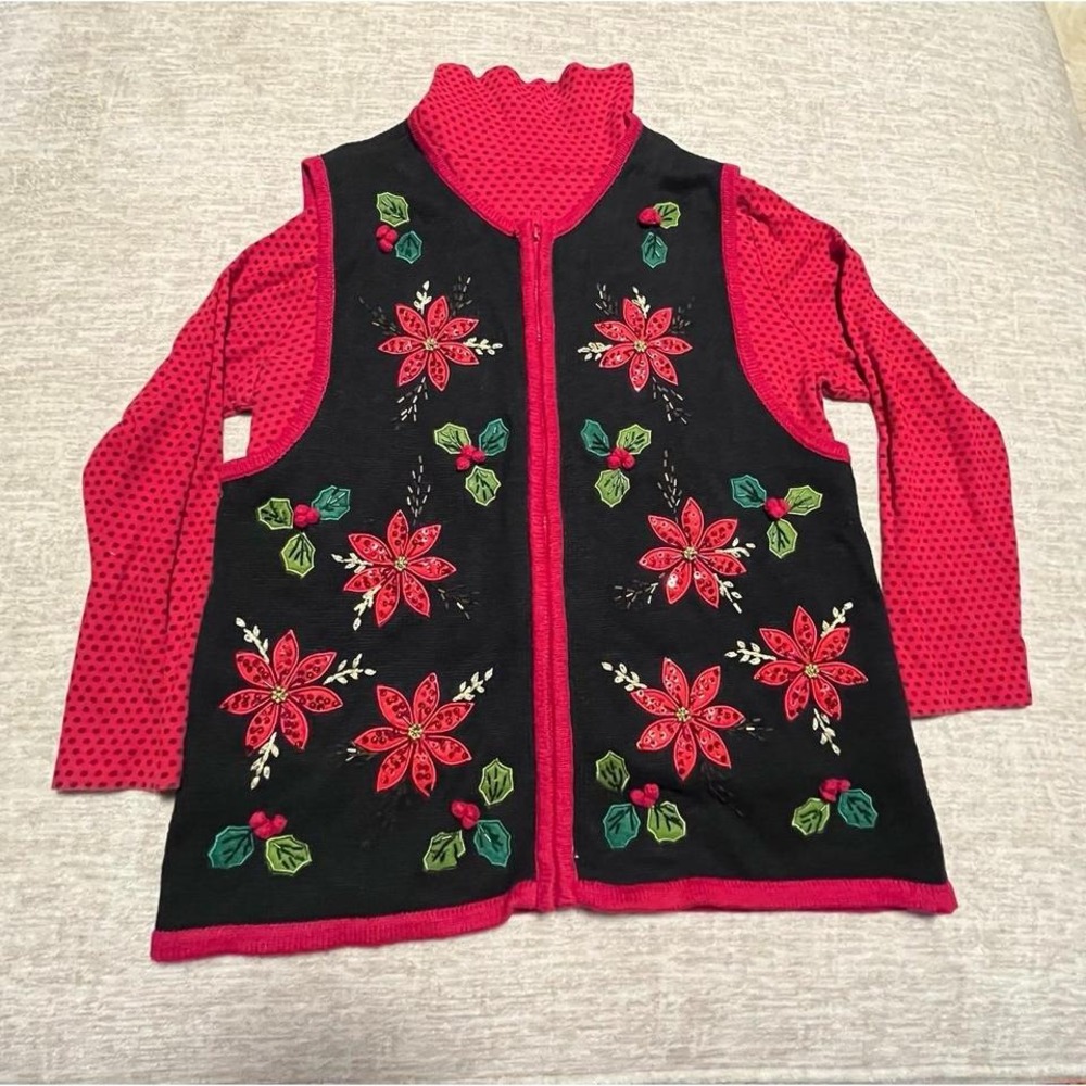 White Stag XL (16/18) Christmas‎ Vest Sweater Red Black Poinsettia Embroidered